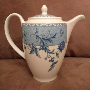Vintage Mikado Coffee/Tea Pot (Blue Flowers)